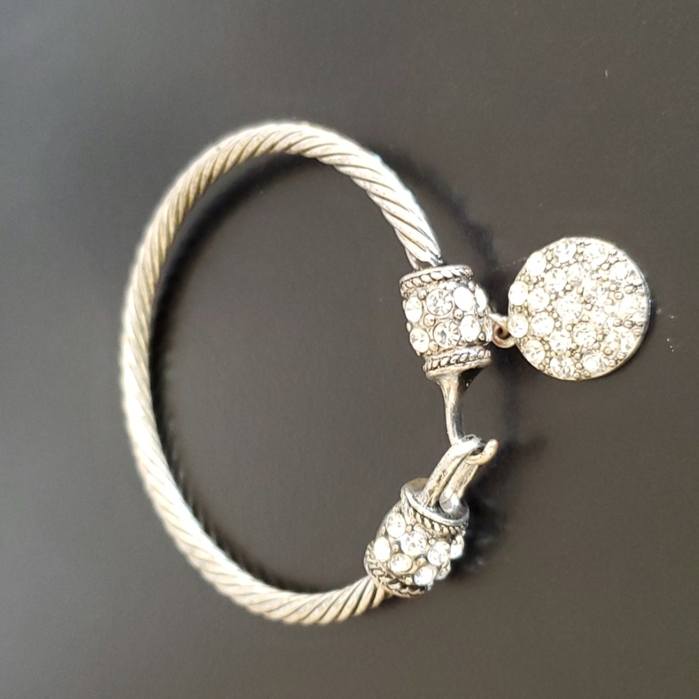 Silver Tone Pinch Clasp Cuff Bracelet